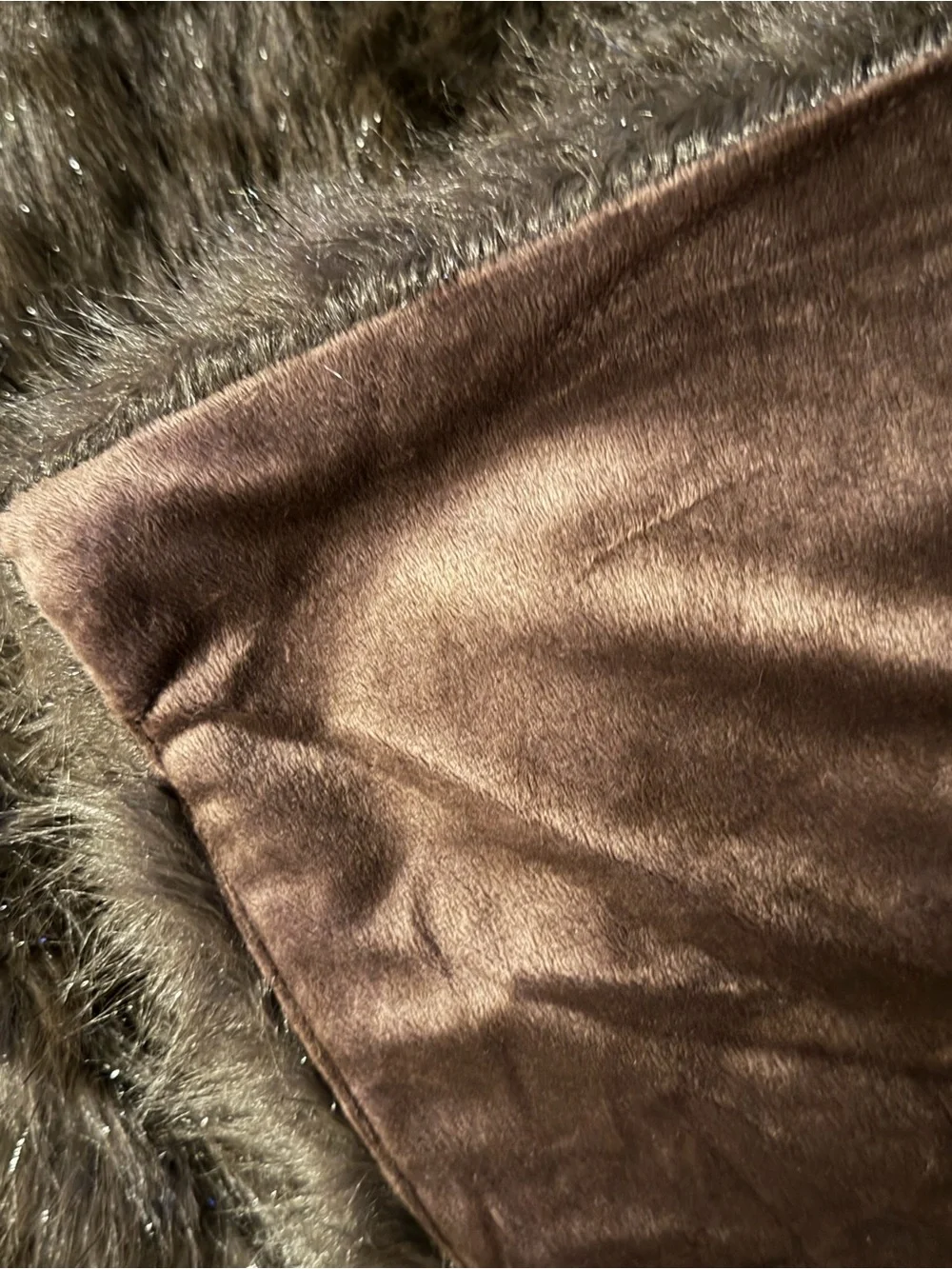 Plush Faux Fur Throw Blanket - Rich Chocolate Brown with Shimmer Strands 60”x80”